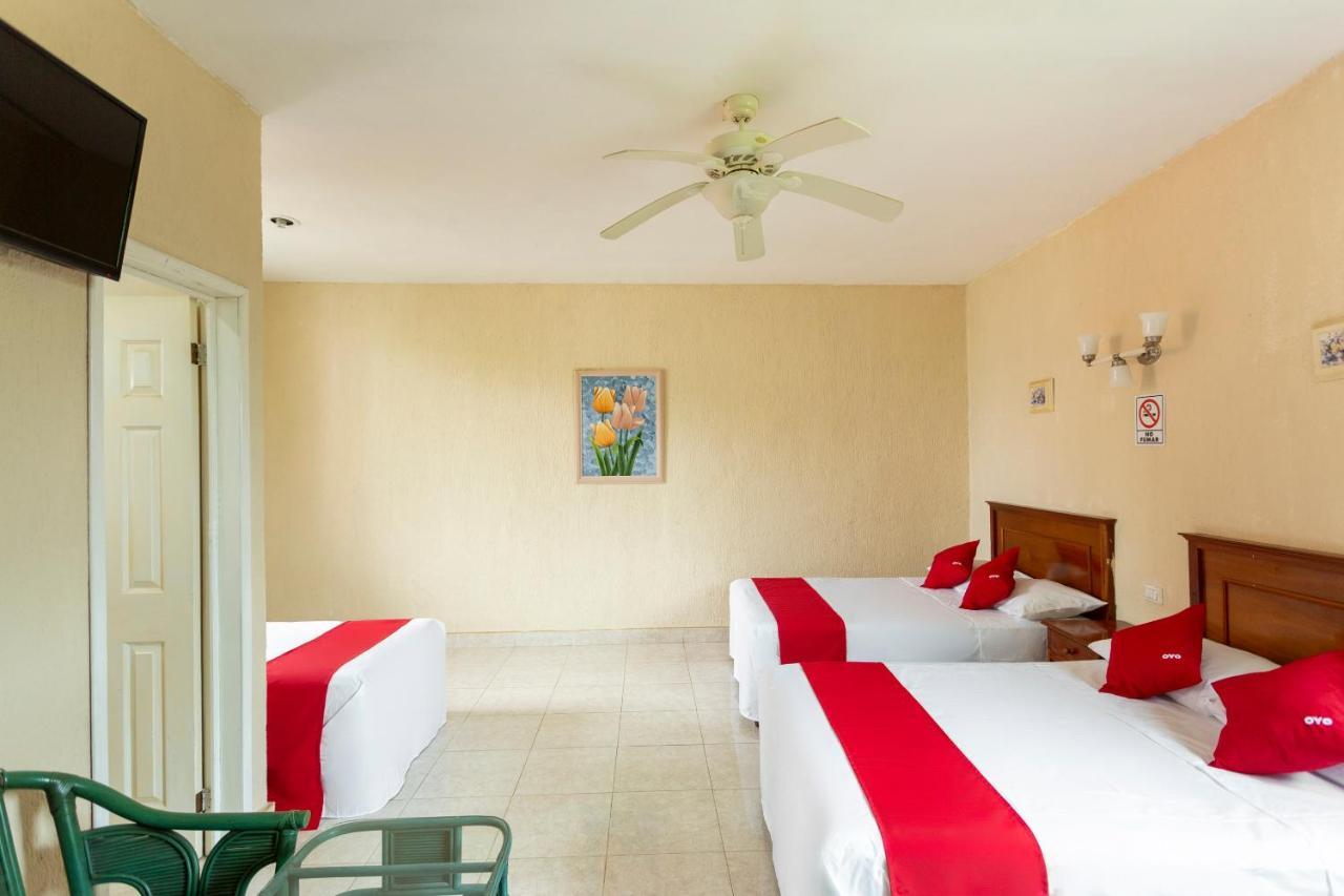 OYO Hotel Casa Regina Felipe Carrillo Puerto Exterior foto